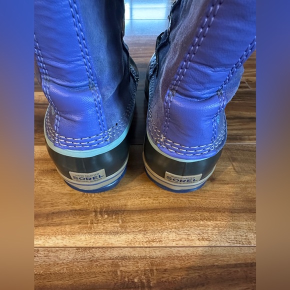 Sorel Purple and Black Womens Winter Boots - Picture 3 of 5